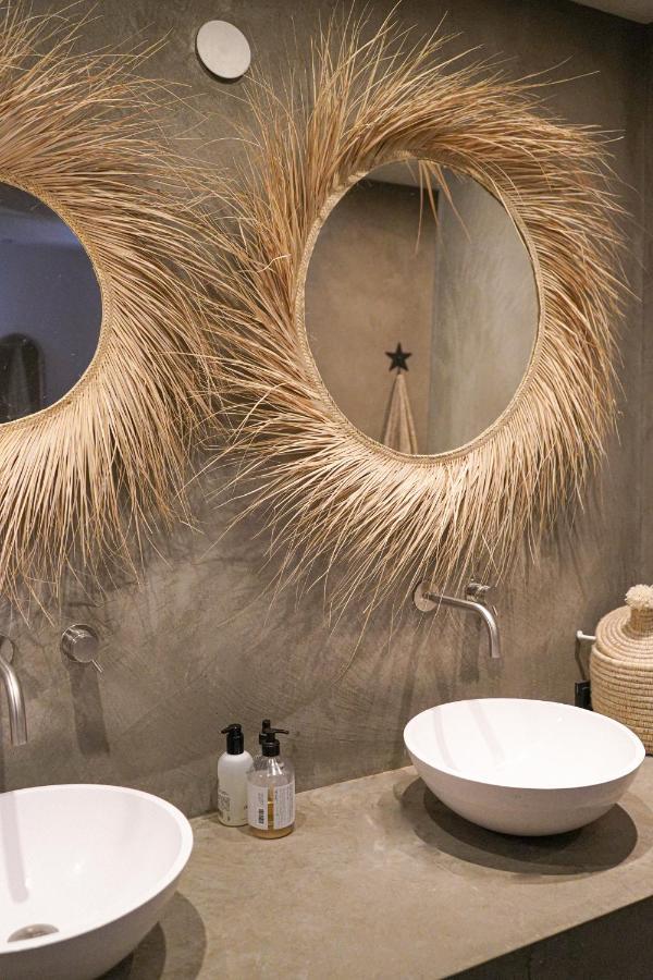 Haert Boutique Wellness Suites City Centre ฮาร์เลม ภายนอก รูปภาพ